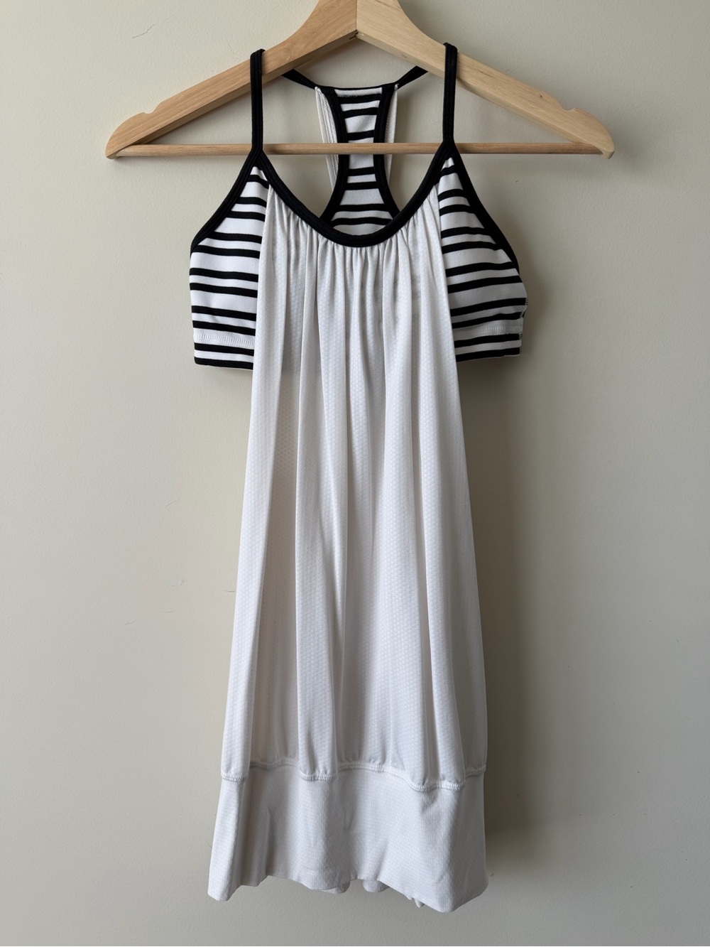 Lululemon No Limits Tank